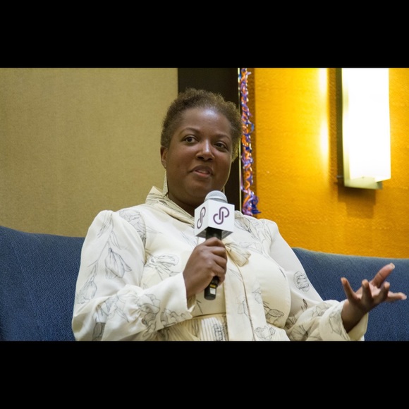 ✨Welcome to my closet!✨ - Picture 4 of 9